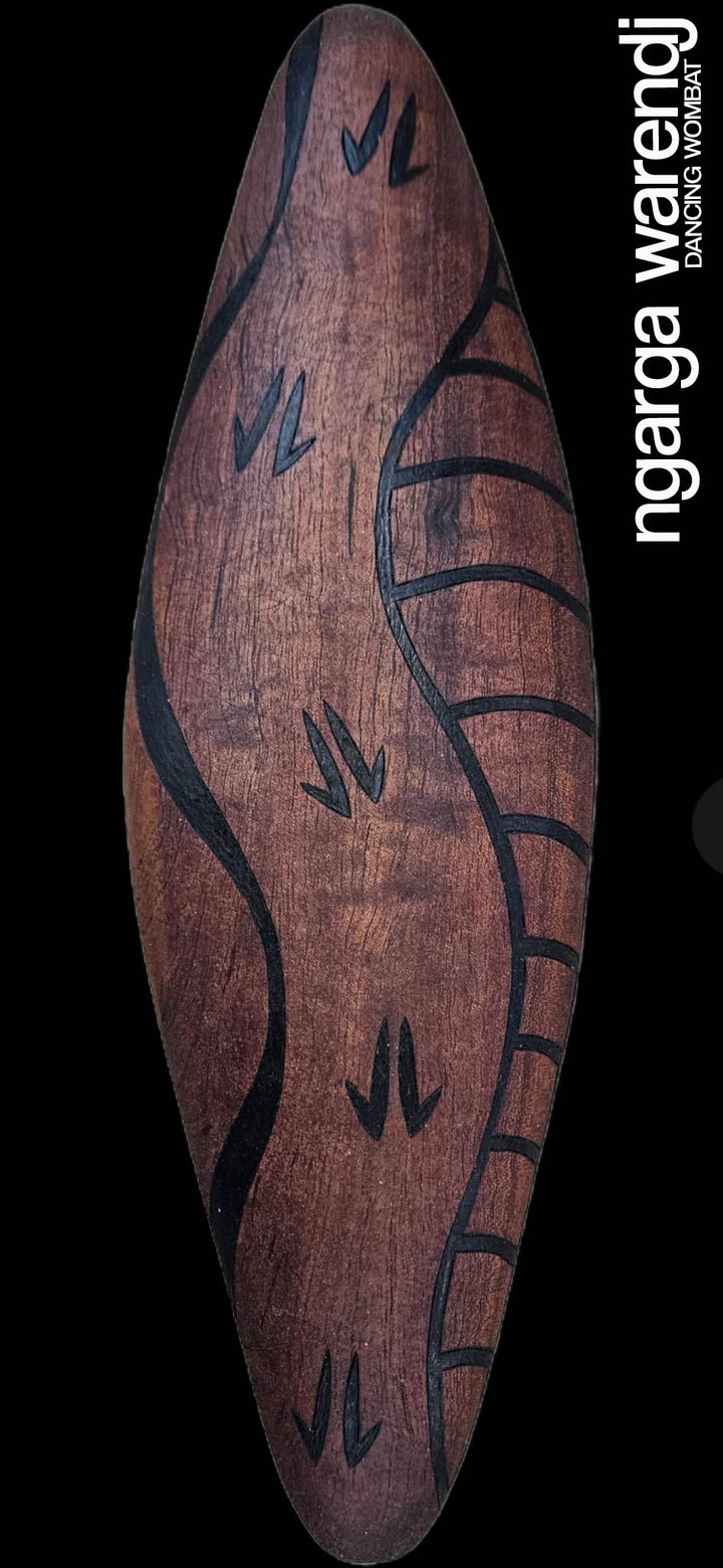 WALL SHIELD SMALL - BARRING KANGAROO TRACKS DESIGN