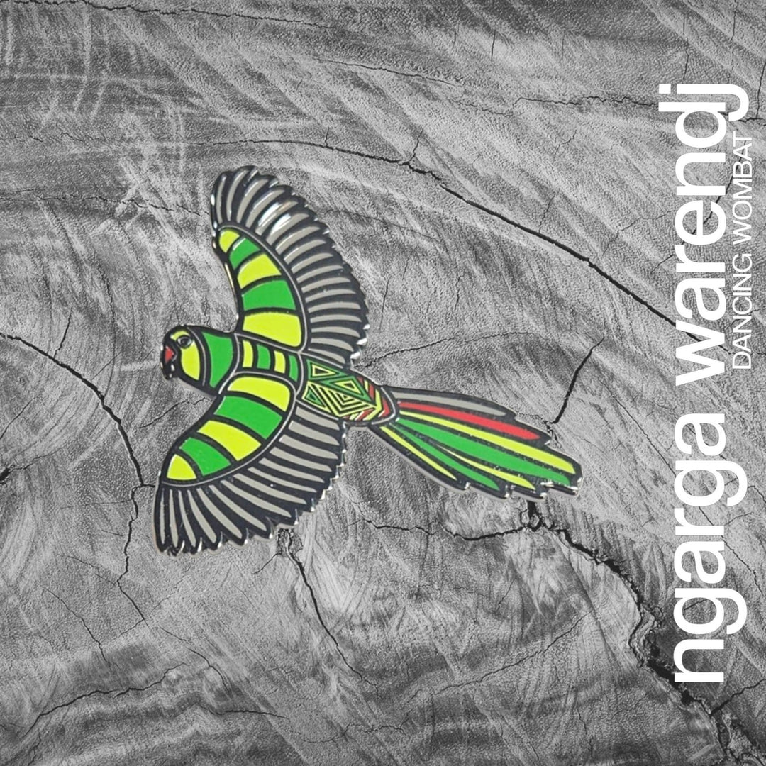 NGARGA WARENDJ - YABUT THE GREEN PARAKEET LAPEL PIN * NEW *