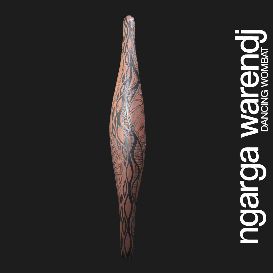 PARRYING SHIELD MEDIUM - BARRING TRACK DESIGN