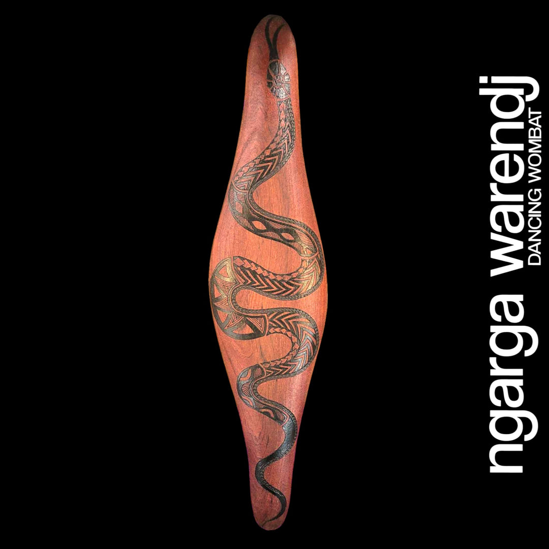 PARRYING SHIELD MEDIUM WIDE - GAAN THE SNAKE DESIGN