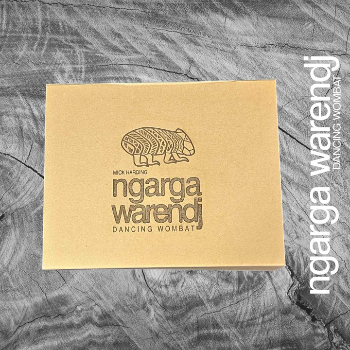 Ngarga Warendj Gift Box Camphor Laurel X-Mini Board, Spreader and Mini Gum Leaf Keychain