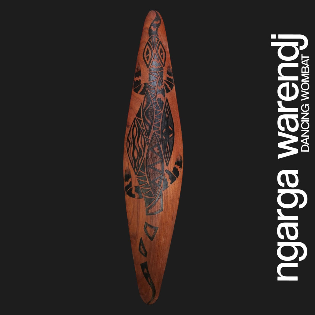 WALL SHIELD MEDIUM WIDE - BILI THE BLUETONGUE LIZARD DESIGN