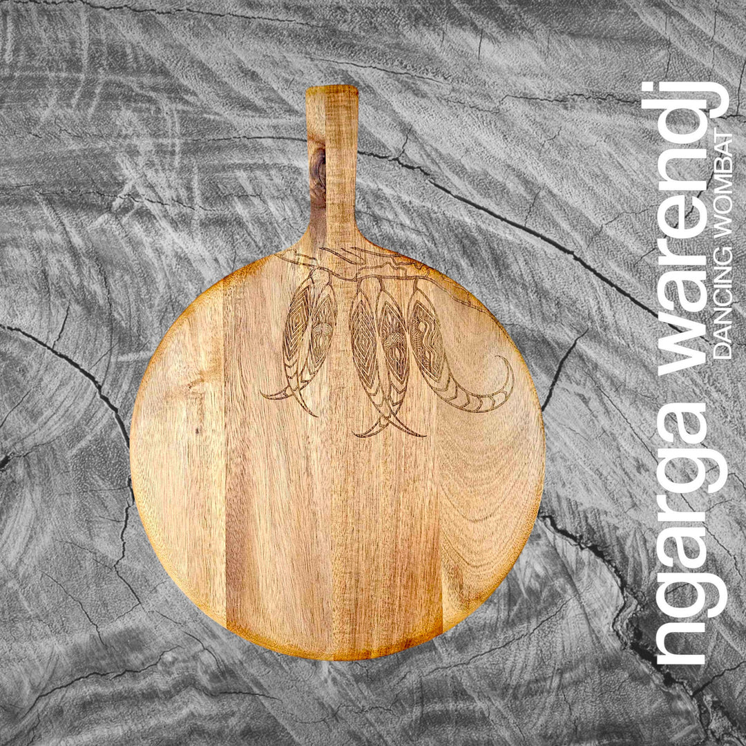 ACACIA WOOD MEDIUM ROUND PADDLE BOARD - ASSORTED DESIGNS