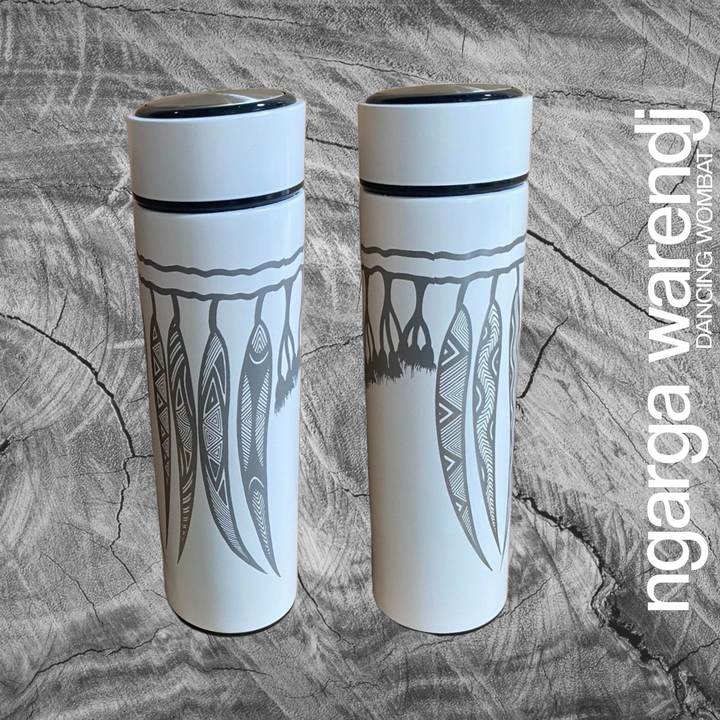 DOUBLE WALLED INSULATED STAINLESS STEEL FLASK WITH INFUSER 500ml - GUM LEAVES DESIGN - BLACK OR WHITE