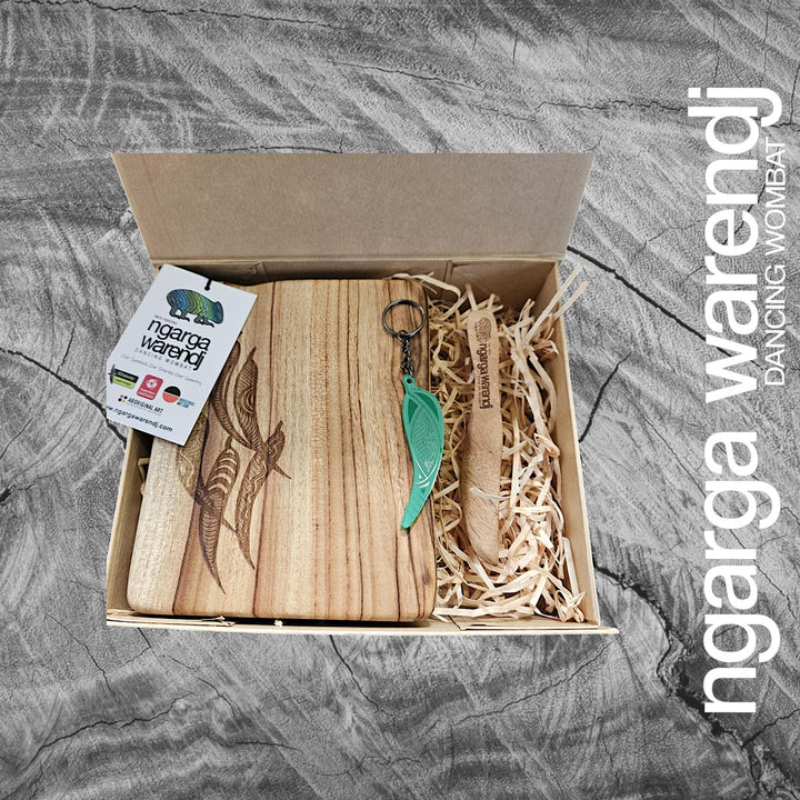 Ngarga Warendj Gift Box Camphor Laurel X-Mini Board, Spreader and Mini Gum Leaf Keychain