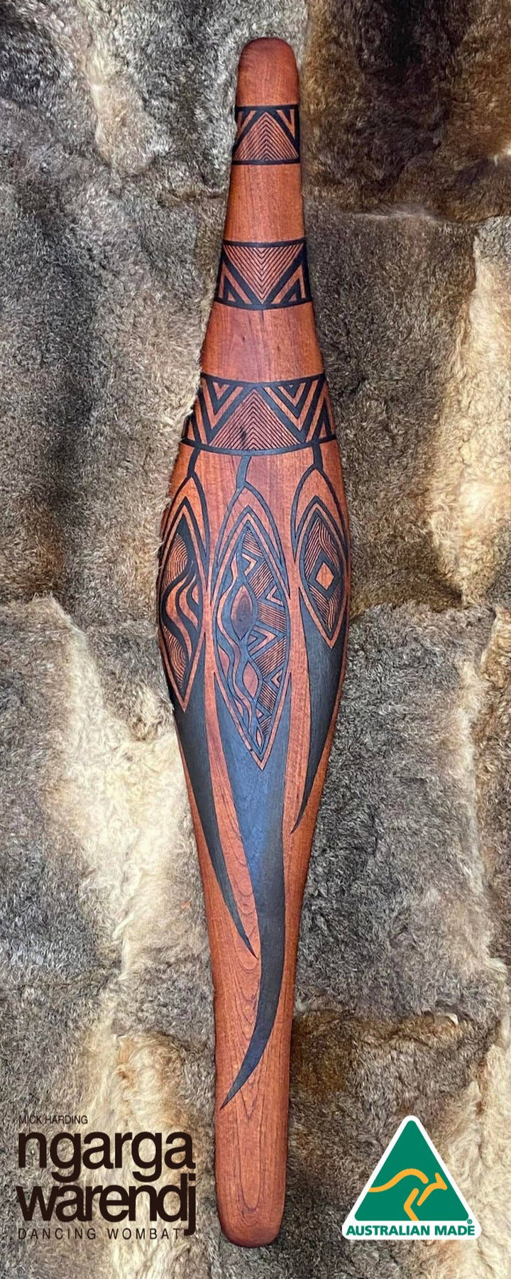 PARRYING SHIELD LARGE WIDE - WOMINDJEKA GUM LEAVES DESIGN
