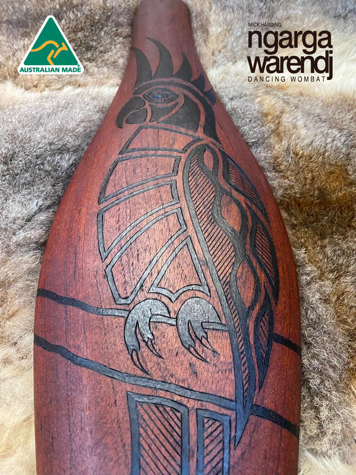 PARRYING SHIELD MEDIUM WIDE - GAAN COCKATOO DESIGN