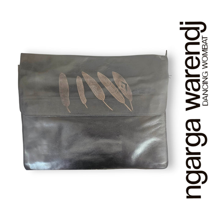 BLACK LEATHER MESSENGER LAPTOP COMPUTER BAG