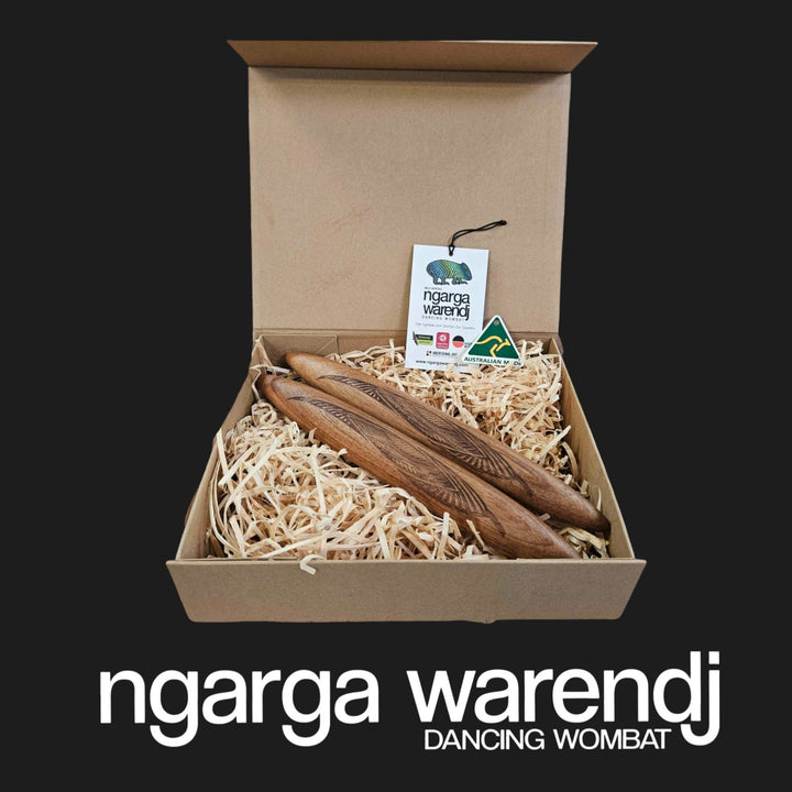 CLAPSTICKS WITH ASSORTED DESIGNS IN GIFTBOX