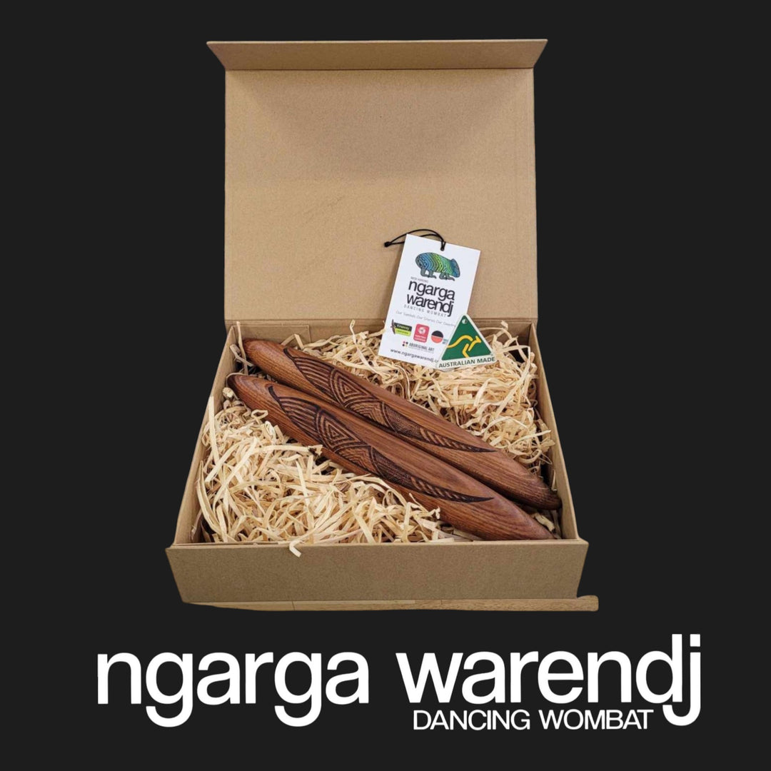 CLAPSTICKS WITH ASSORTED DESIGNS IN GIFTBOX