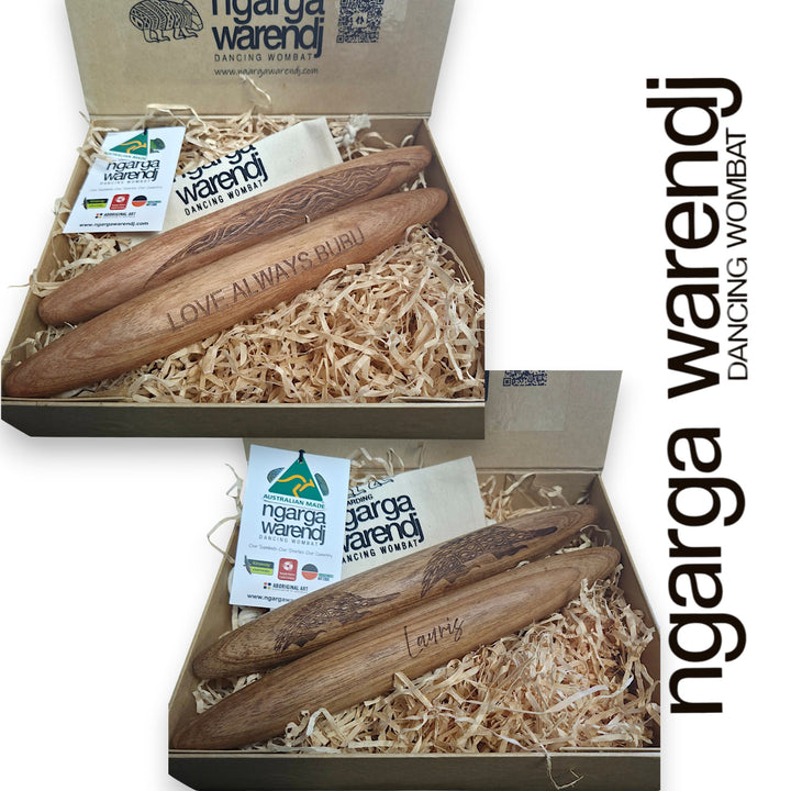 CLAPSTICKS WITH ASSORTED DESIGNS IN GIFTBOX