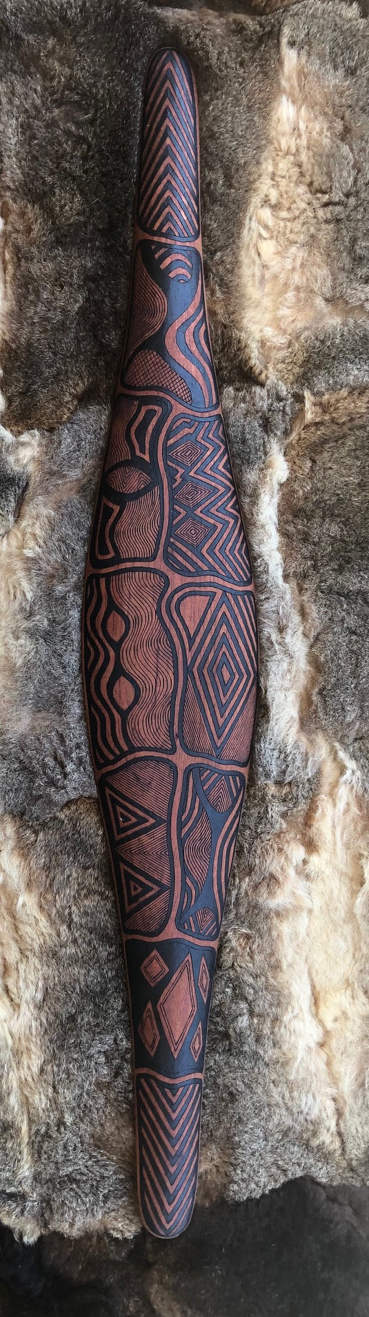 PARRYING SHIELD LARGE WIDE - POSSUM CLOAK DESIGN